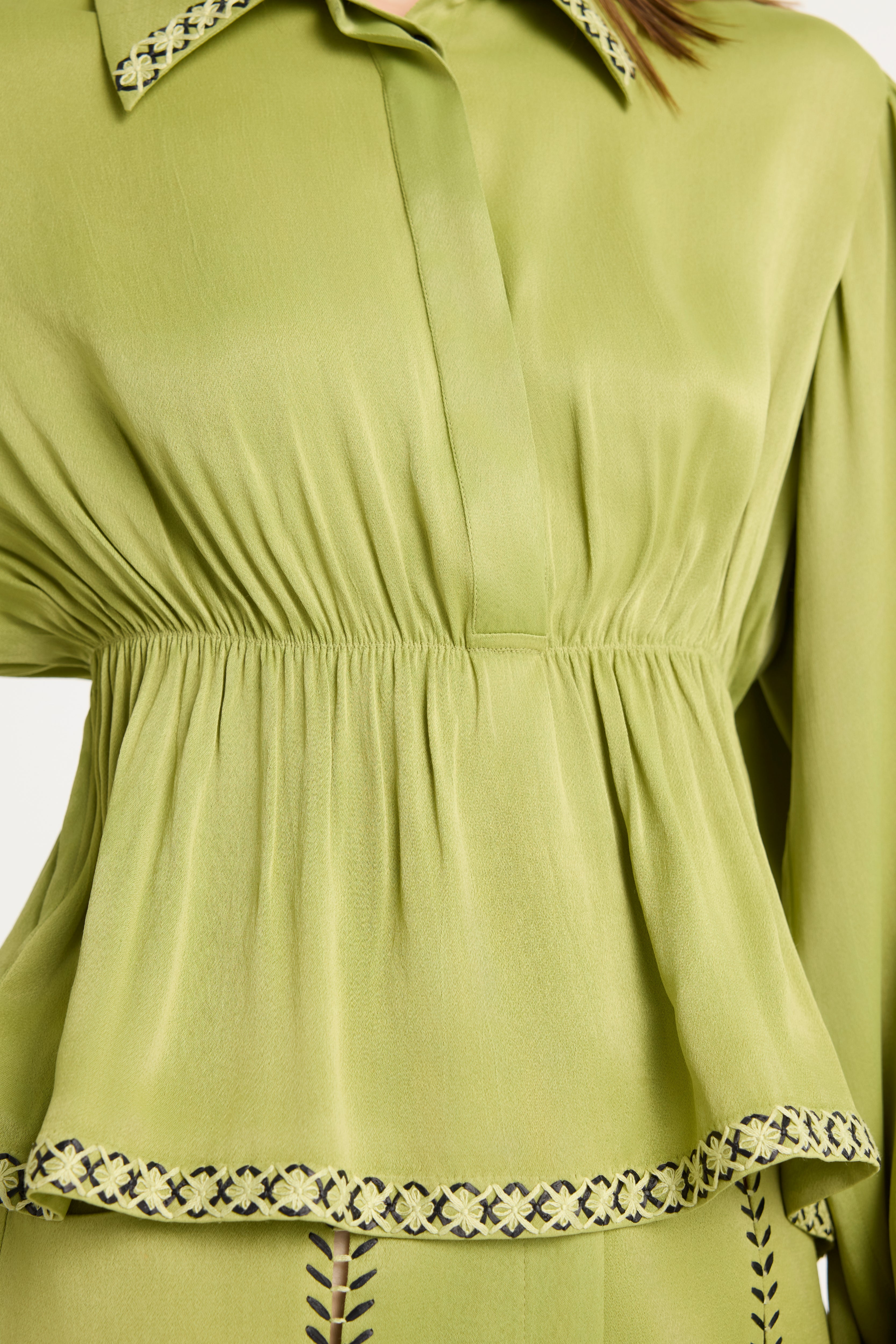 Raffia Embroidered Blouse in Green