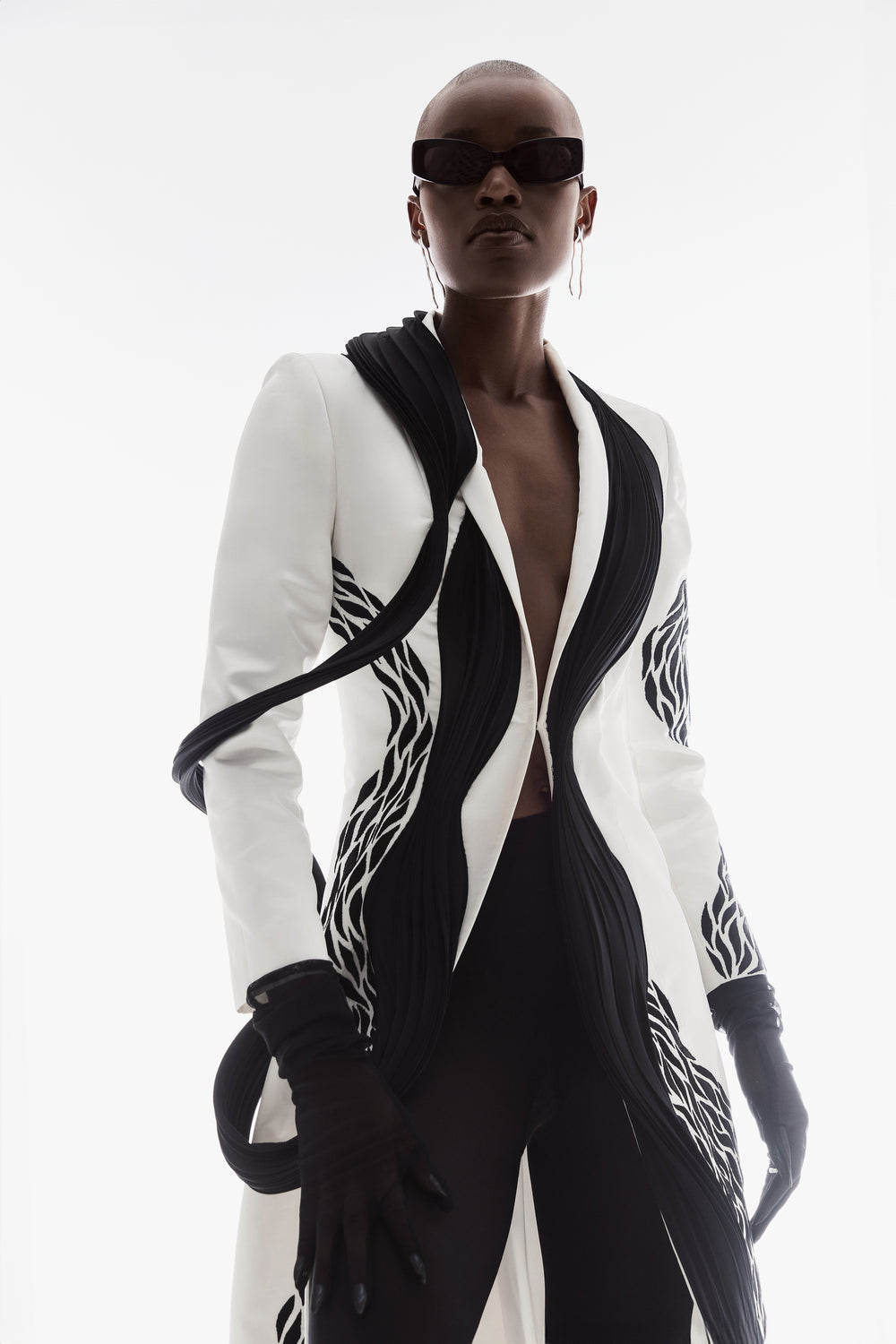 EMBROIDERED LONG JACKET WITH DRAPING IN WHITE