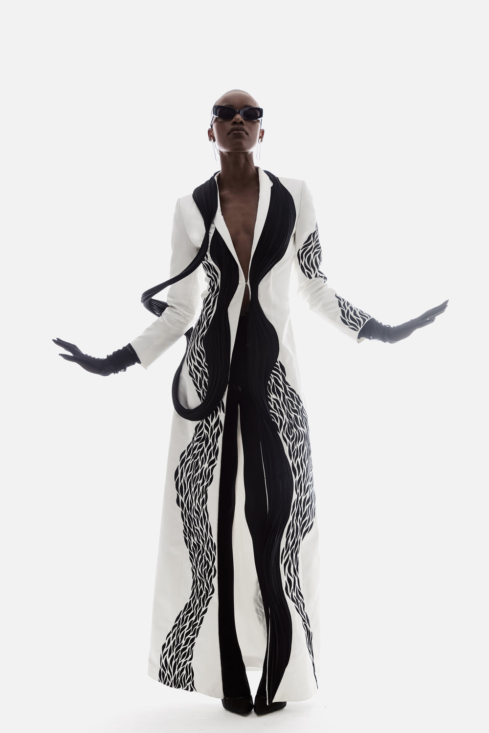 EMBROIDERED LONG JACKET WITH DRAPING IN WHITE