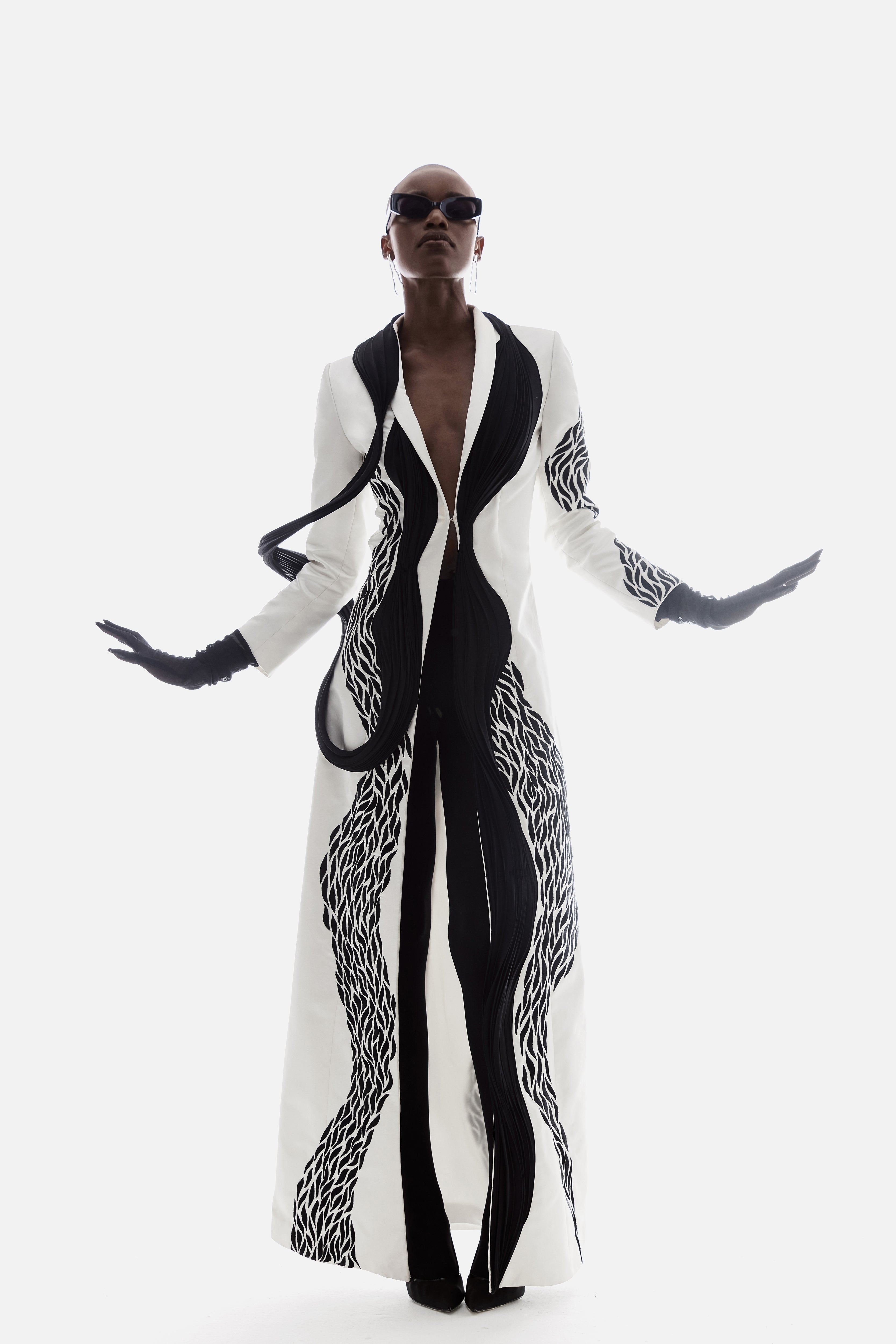 EMBROIDERED LONG JACKET WITH DRAPING IN WHITE